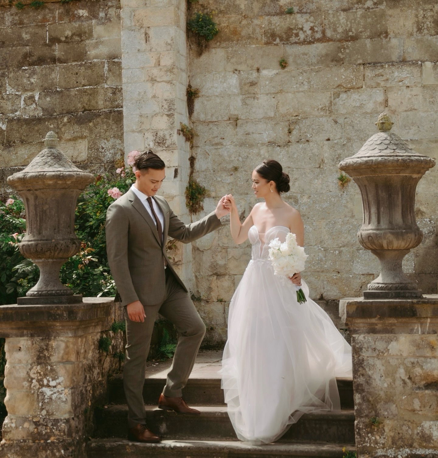 I can’t wait voor al de leuke bruiloften dit jaar!

Over 3 weken trap ik het trouwseizoen af met een top team voor een leuke shootdag bij @landgoedwolfslaar en daarna staan er gezellig veel weddings gepland! Zin in 🤍
•
•
•
•
Trouwen 2026, trouwen 2027, trouwen in 2027, 2027 bride, Trouwen in 2026, 2026 bride, 2026 wedding, Engaged 2026, wedding photographer, trouwfotograaf, fotograafzeeland, trouwfotograaf, wedding photography Amsterdam, editorial, documentair, destination wedding, trouwen in Italië, trouwen in Spanje, trouwen in Frankrijk, destination wedding Italy, destination wedding France, destination wedding Spain, Florence wedding, Italy wedding, Como wedding, documentary photography, luxury wedding